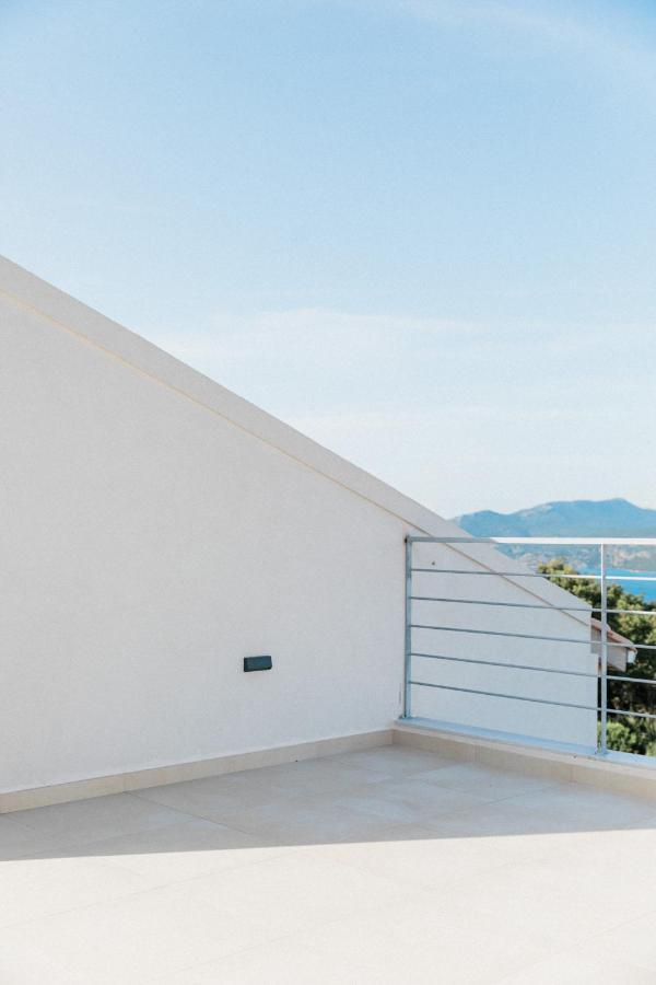 Tempestini Exclusive Villas Nikiana Exterior foto