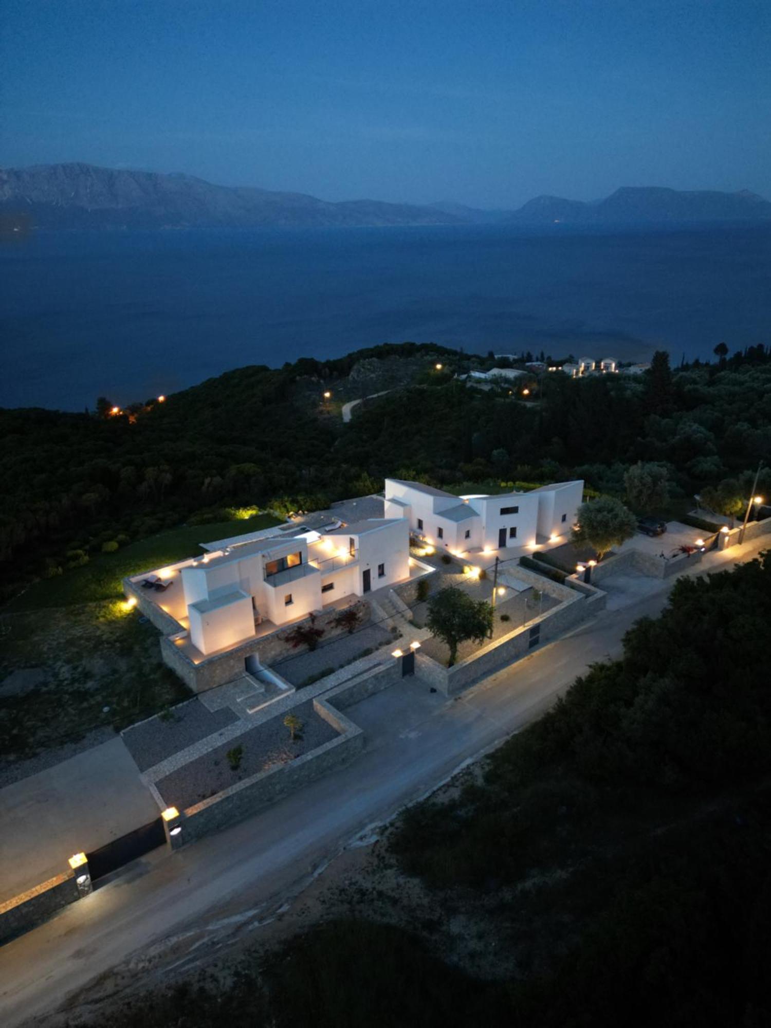 Tempestini Exclusive Villas Nikiana Exterior foto